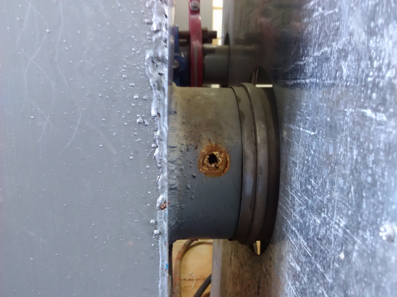 Дымоход квадратного сечения из стальных листов Дымоход квадратного сечения из стальных листов